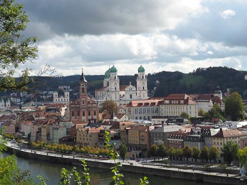Würzburg - Mespelbrunn - Passau
