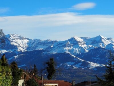 Aussicht Oberhofen - Richtung Jungfrau